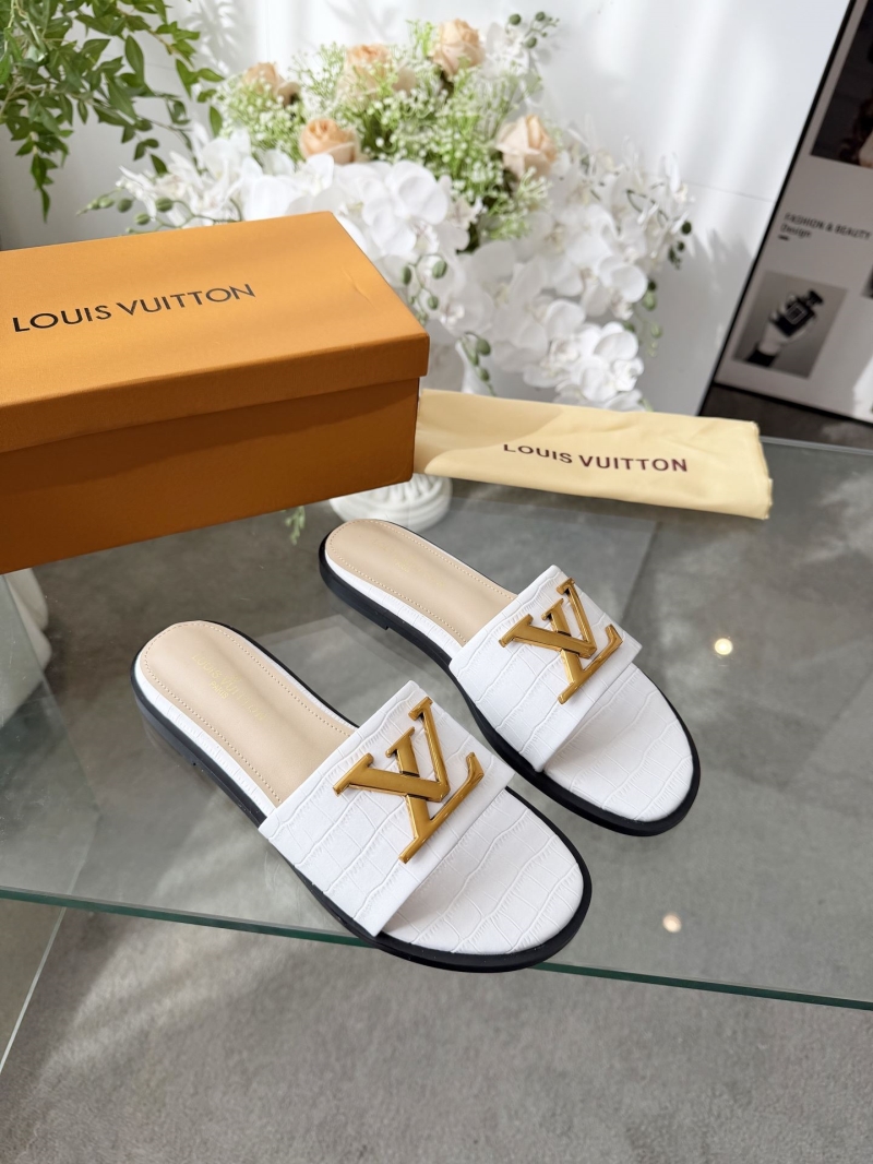 l0vis Vvtt0n slippers